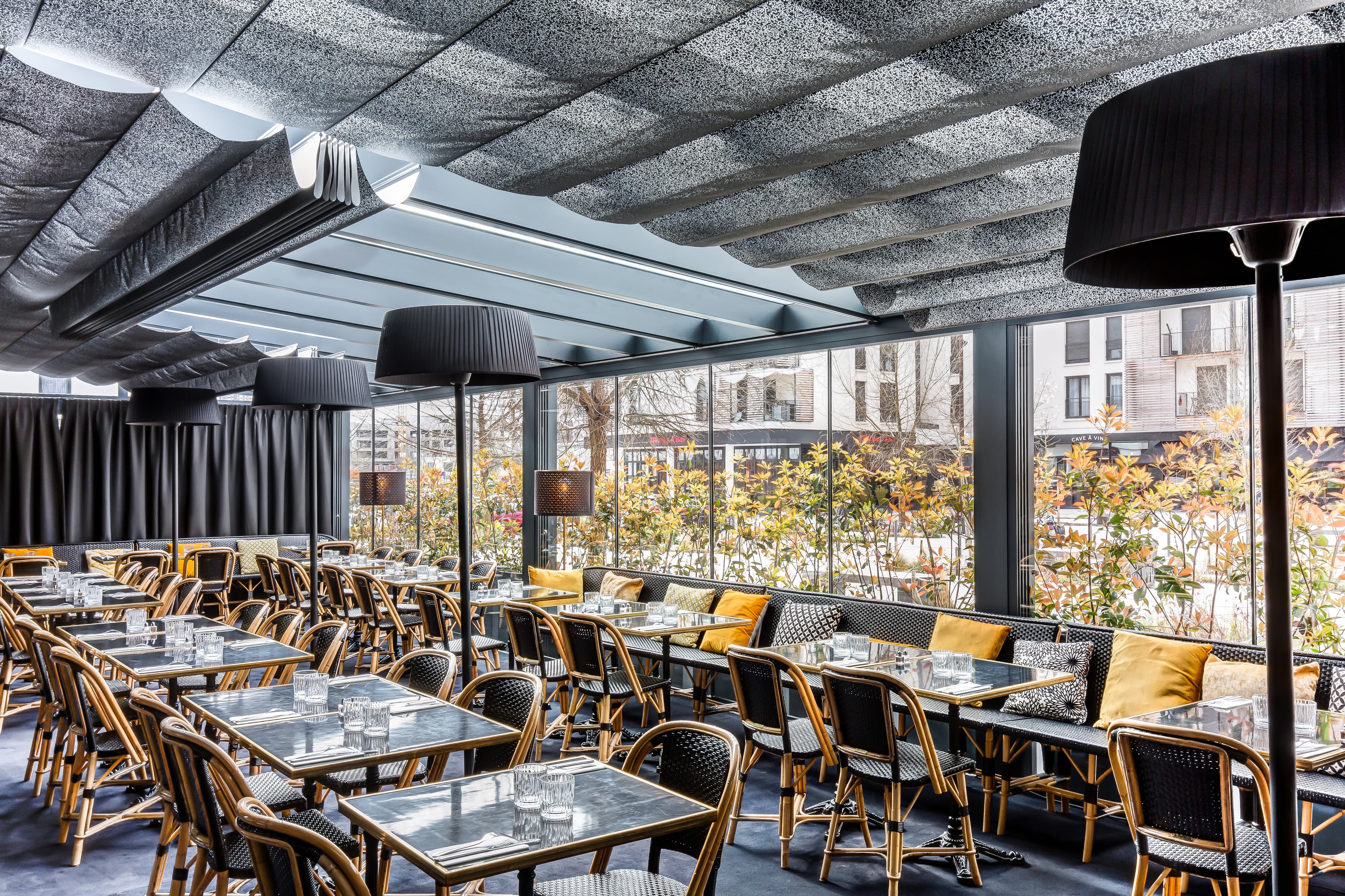 Store vélum anti-chaleur – Toiture épine